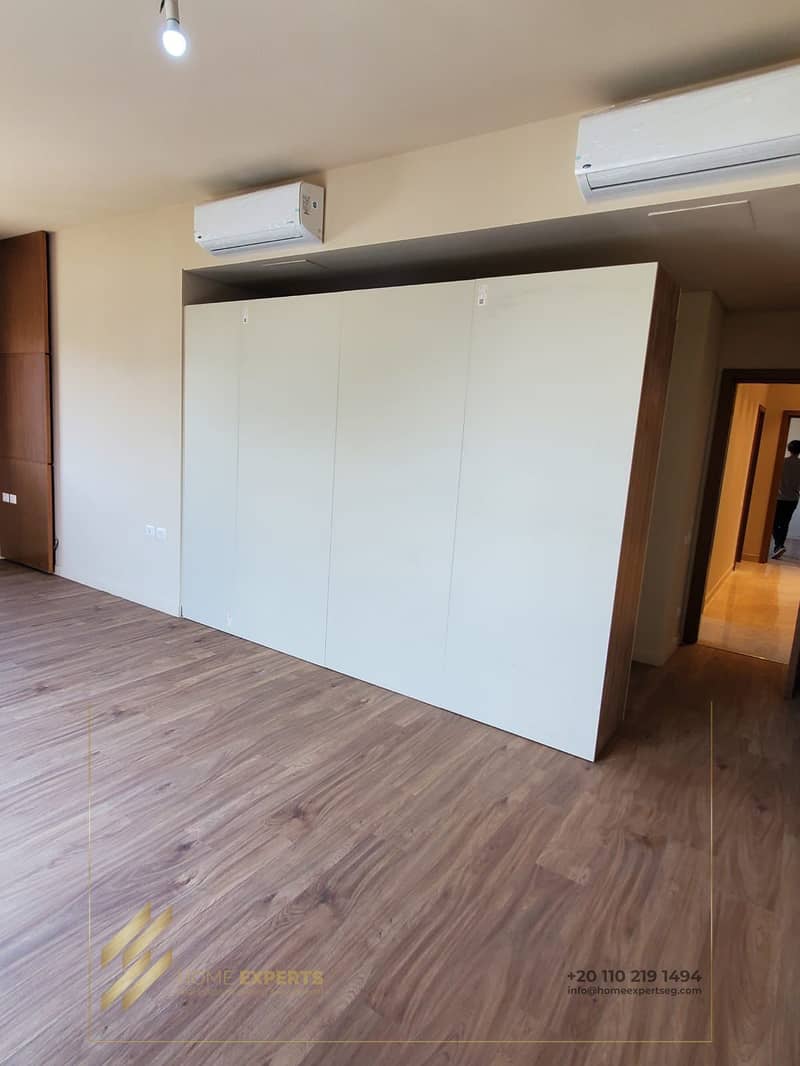 8 cdb29975-a66a-41d8-abe7-bc6266eb8233. jpg