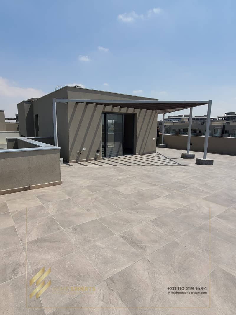 14 275f20df-13c3-40b9-836c-1d671cd8cd11. jpg