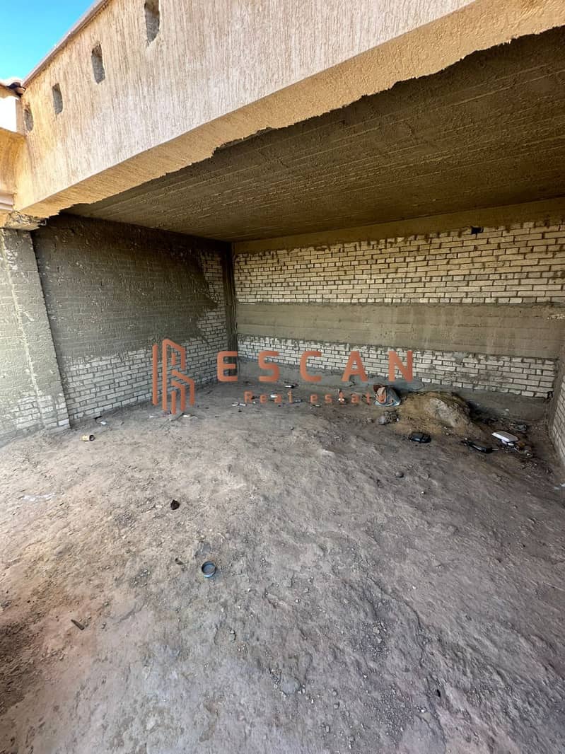 6 U724257 (15). jpeg