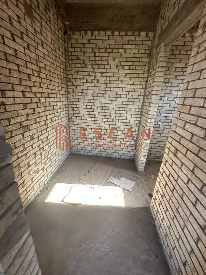 8 U724257 (13). jpeg