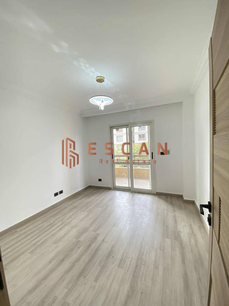 12 U361487 (2). jpeg