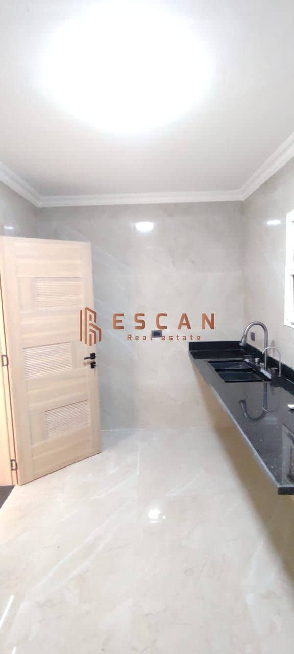 16 U361487 (5). jpeg