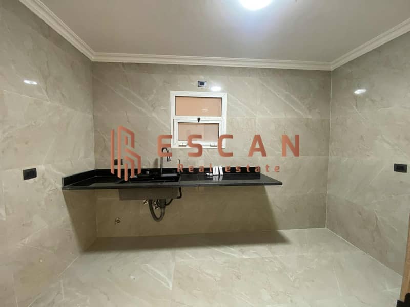 17 U361487 (6). jpeg