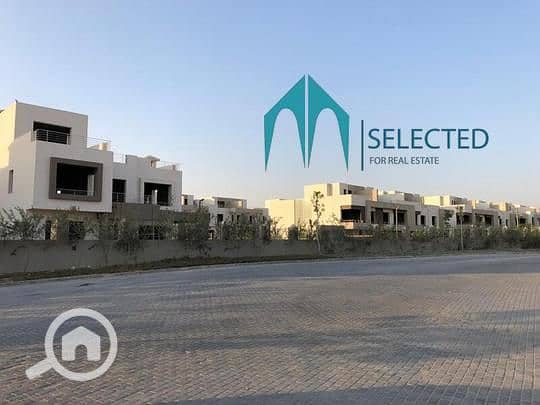 4 5d587ce4-5c26-4b68-9409-3c29dc32f273. png