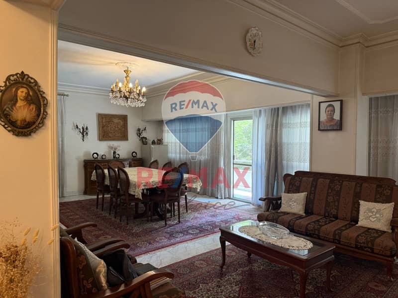 7 c3b38409-16cd-4d0e-8729-da9f8ddb7001. jpg