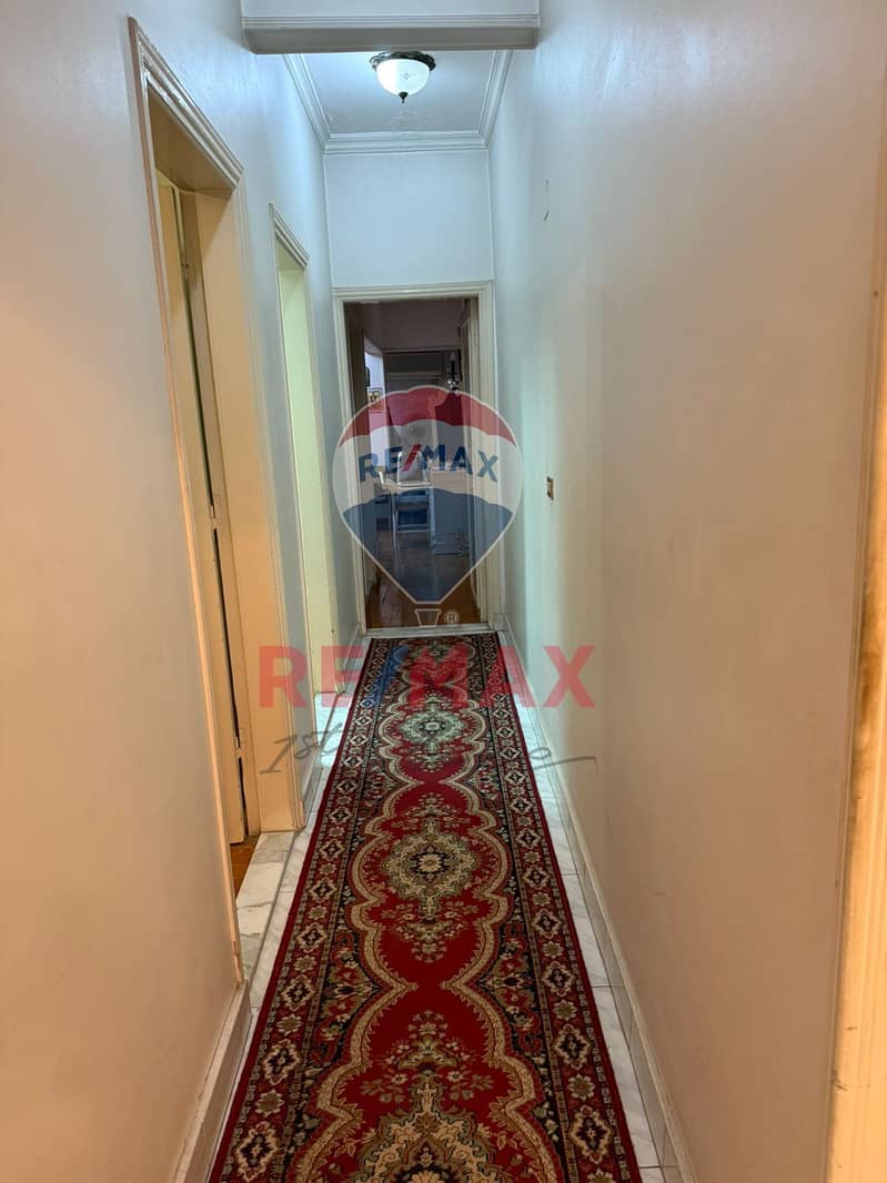 12 7fe2acc7-6ff2-493c-a6b9-4e0ad047f6f4. jpg