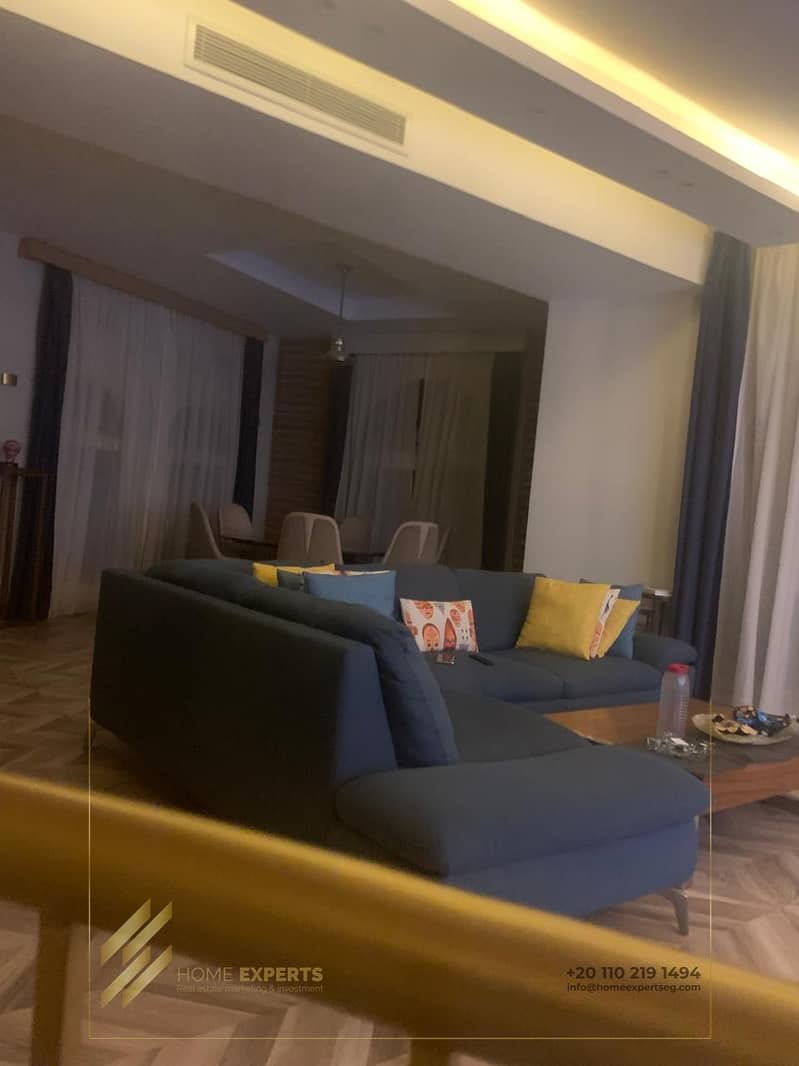 8 303ab231-f559-457c-ac0d-87b8992aea69. jpg