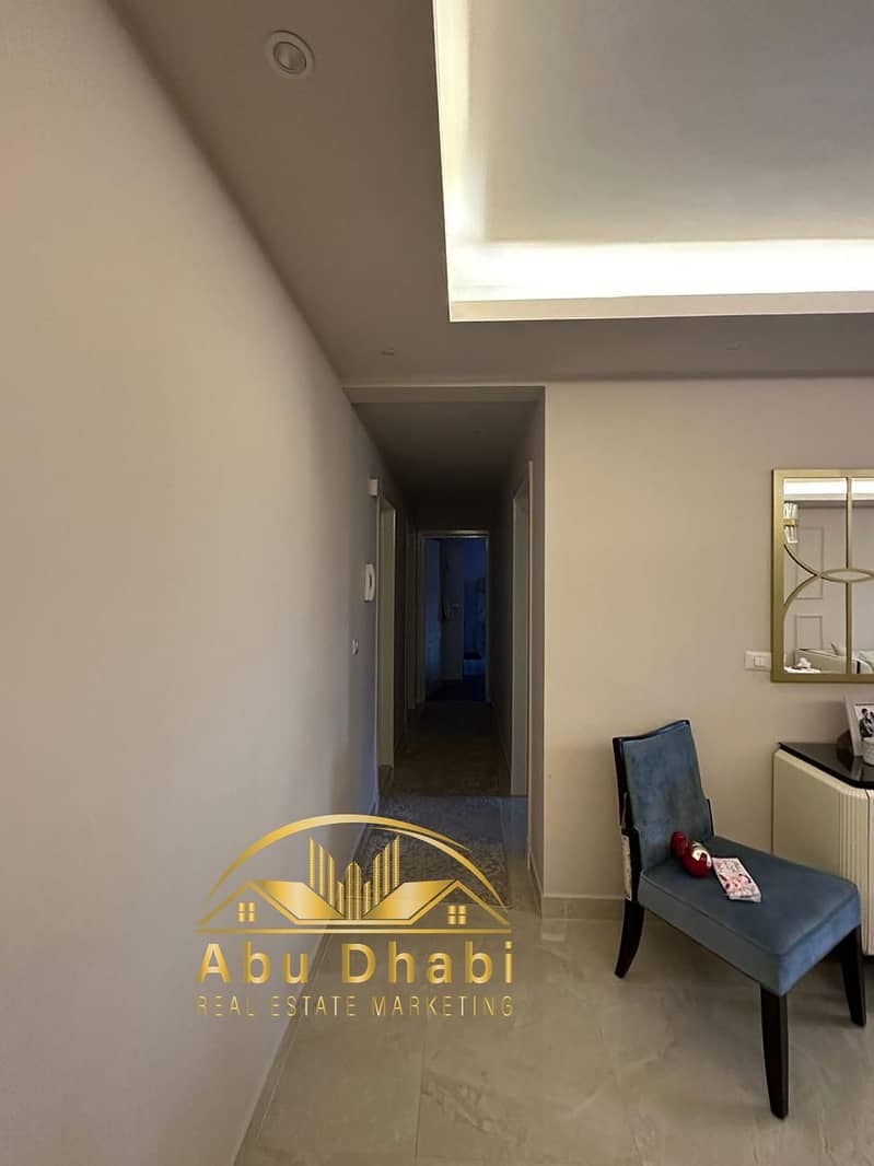 8 1135622f-ff80-4aeb-a347-d25e907df8c6. jpg