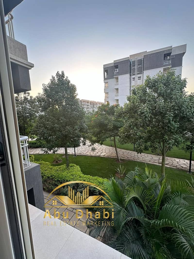 9 6a073dba-bd18-46a4-8889-9c15886e764e. jpg