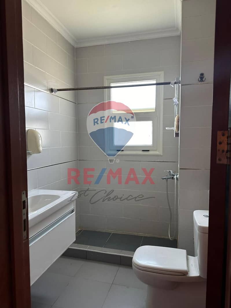 9 d2e2781a-df69-4866-8bea-c425b918608c. jpg