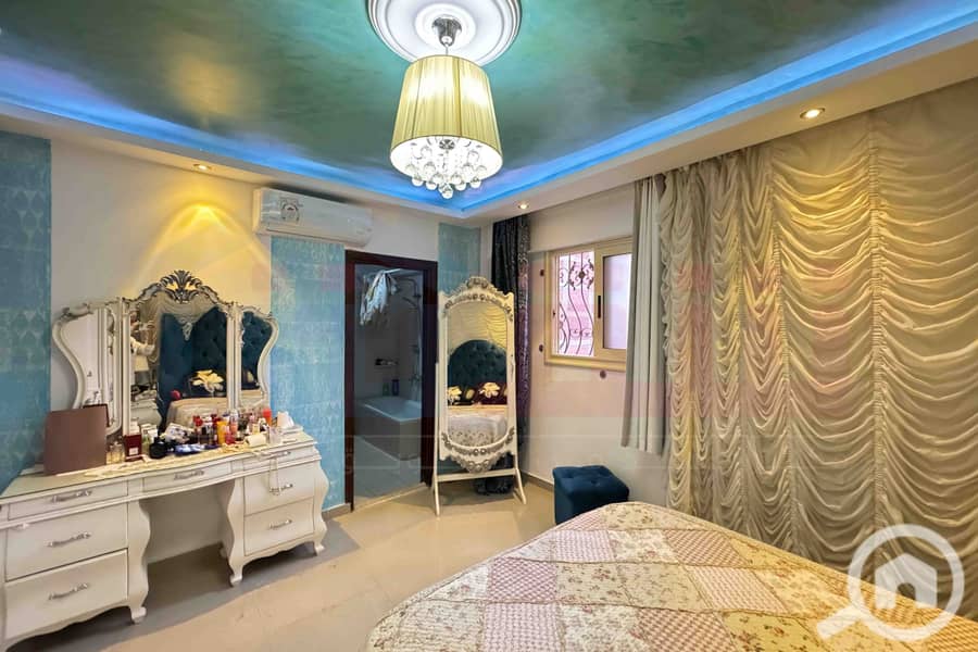 11 WhatsApp Image 2025-10-22 at 10.54. 35 PM (1). jpg