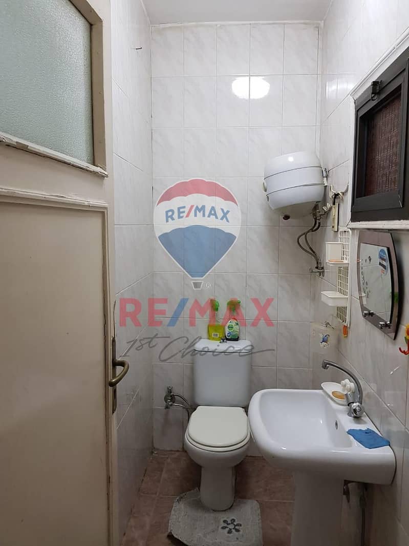 9 bde08dae-0bb7-43d0-b475-086f344b5eb6. jpg