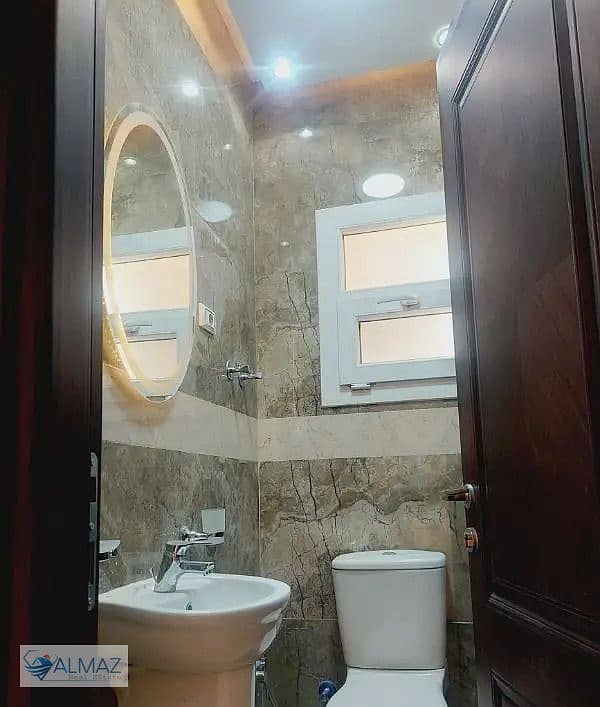 5 WhatsApp Image 2025-09-28 at 3.22. 49 PM. jpeg