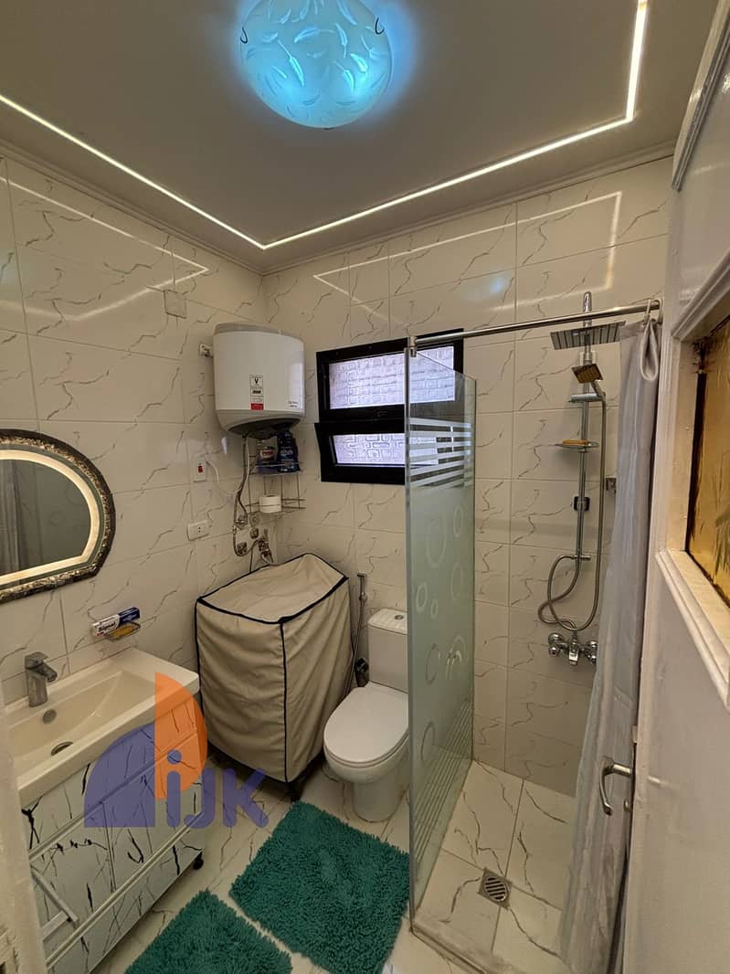 15 38949624-c753-434f-ba64-2721bb6723d5. jpeg