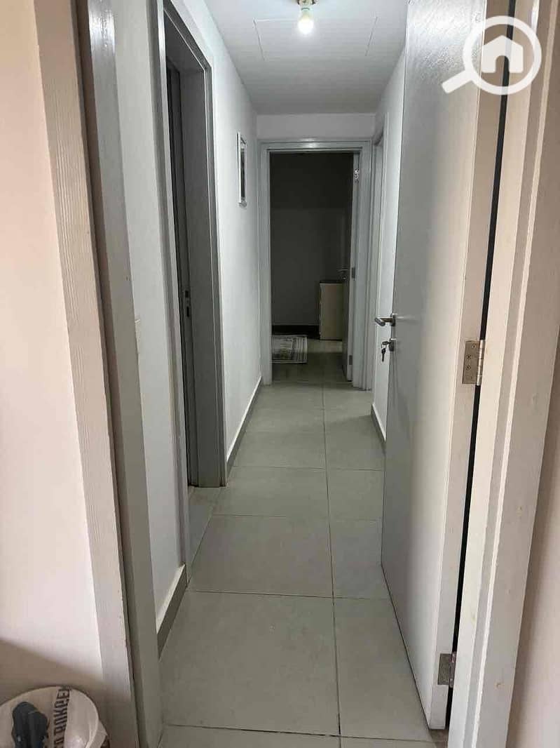 2 f4496c24-9420-44bd-a6e6-a4e79aaff0d6. jpg