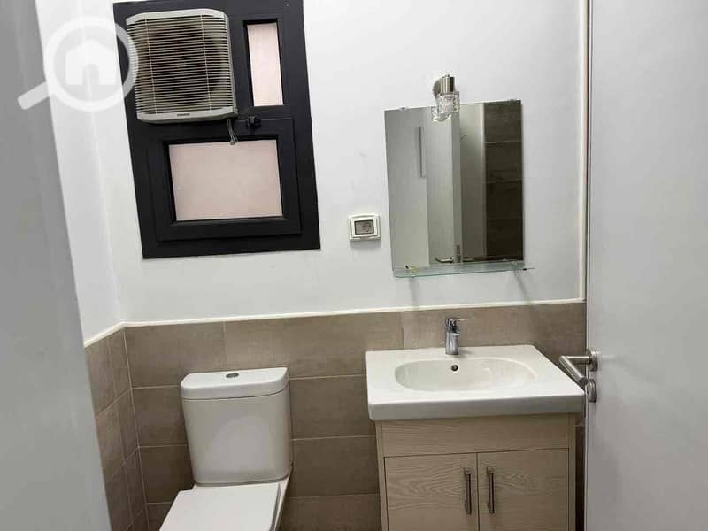 3 8f684e05-30ee-4c35-8142-65c270fe7521. jpg