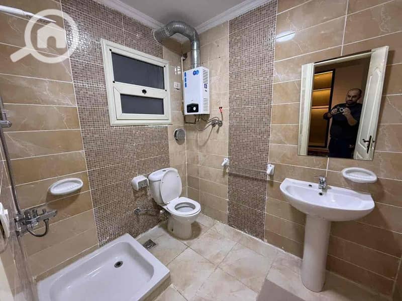 10 36bf5585-2071-45b8-bb47-b8751f80e14e. jpg