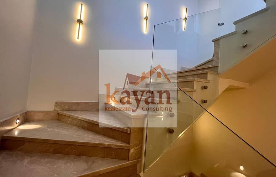 14 e18d679b-a15e-4d6a-8427-8ff23f619f9a. jpg