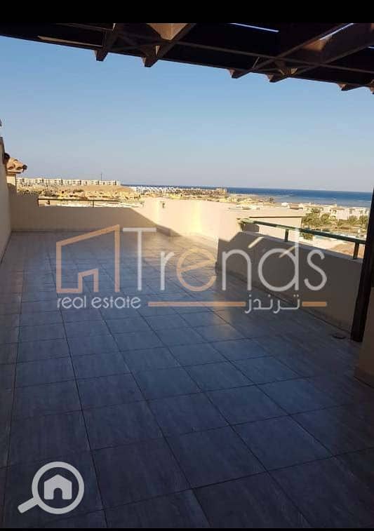 3 fb4c989c-8c48-4a01-9a27-0e30e62e4e65. jpg