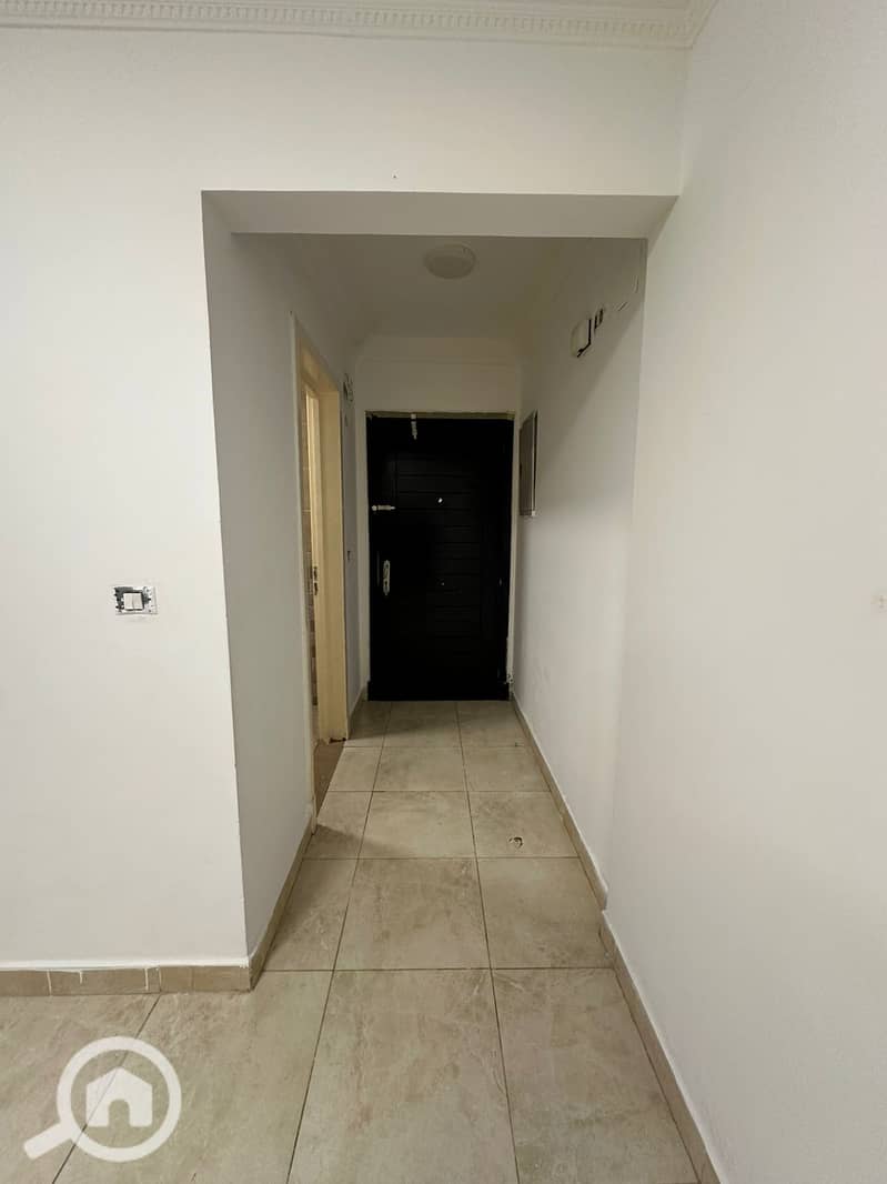 7 9d4fa6f8-12e5-4d39-9e6b-2c780e33b5d1. jpg