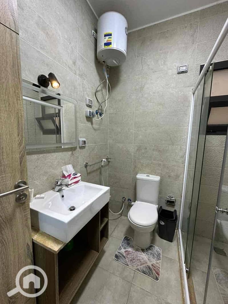 6 6418a35a-1408-4301-a0c0-f1ffa33ca226. jpg