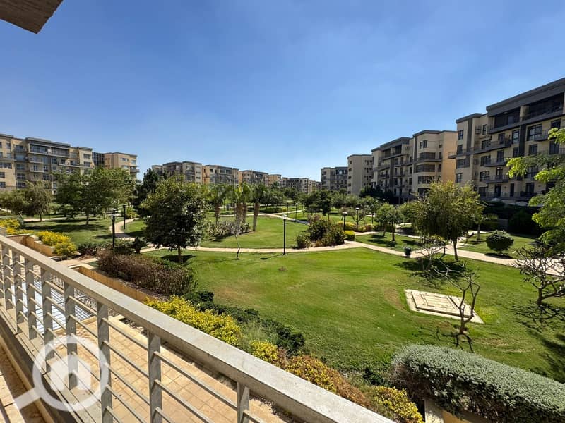 2 1fad87c0-6a26-47b4-a925-3d4cd3fc412e. jpg