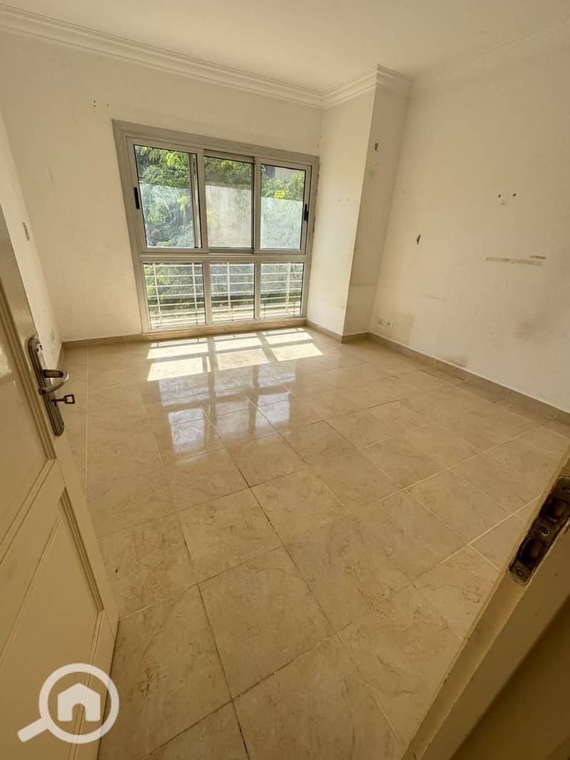 7 4c7b5938-cadb-40d3-9ce0-23e31438bc7d. jpg