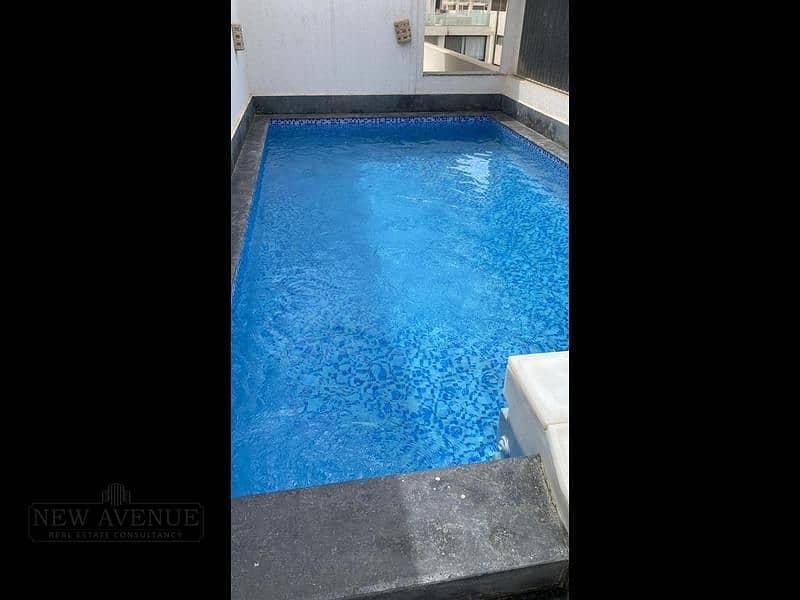 11 442c462a-5ae9-4012-9b3b-68862f83d7e3. png