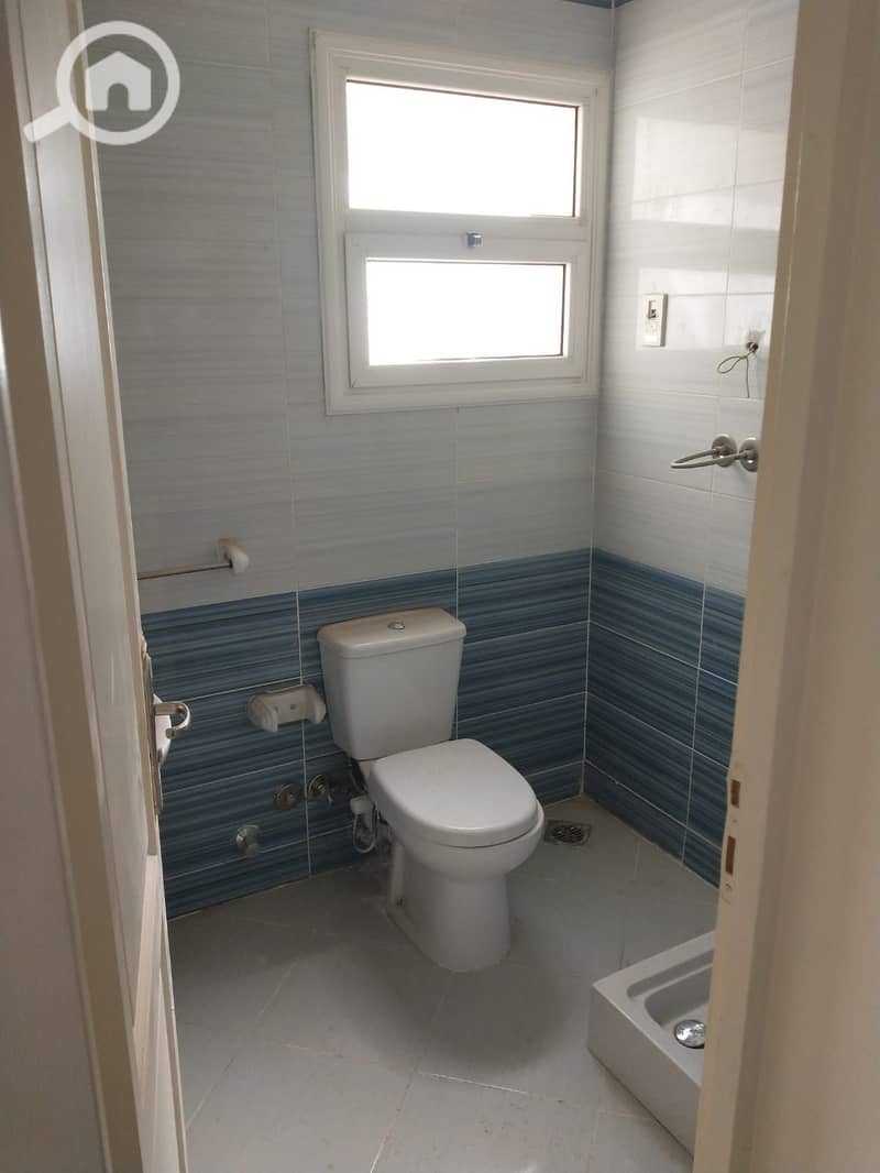 6 5fa778f2-4d0d-4fb5-8949-46fc156e12d7. jpeg