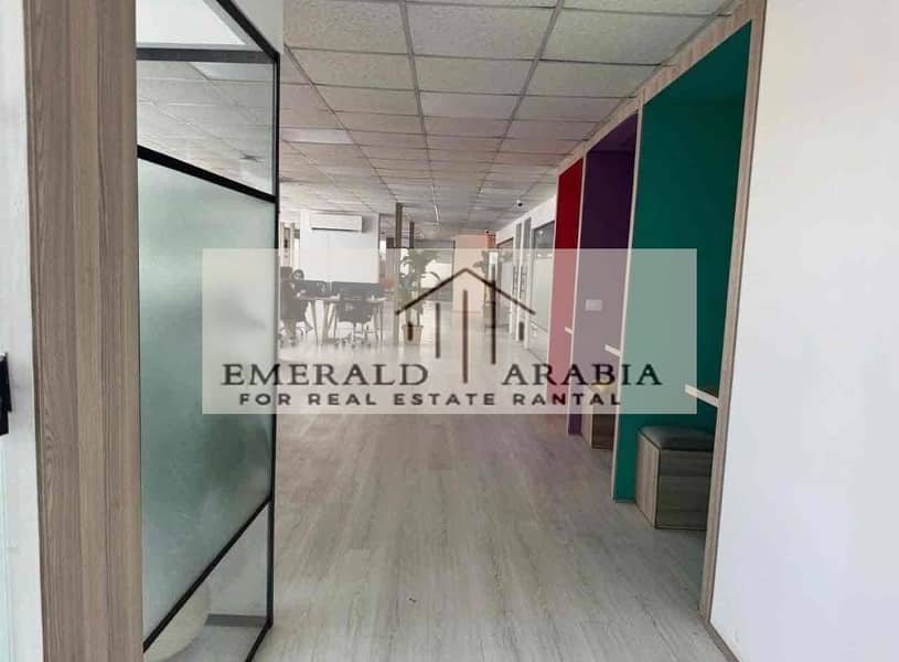 6 180a3b9f-3b0c-4922-a776-51a05b53d584. jpg