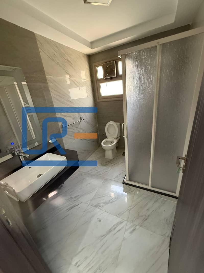 10 2b03218e-4b35-4bcc-b26e-bbef14f411dd. jpeg