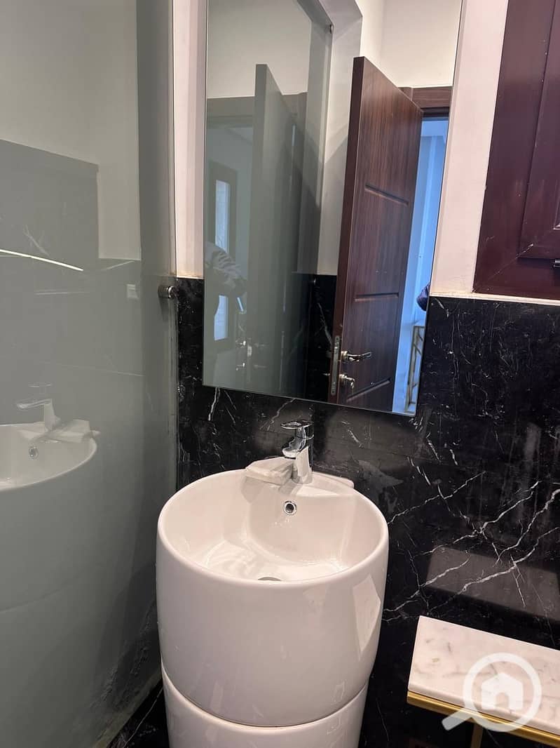 5 WhatsApp Image 2025-10-28 at 18.16. 07_305b6326. jpg