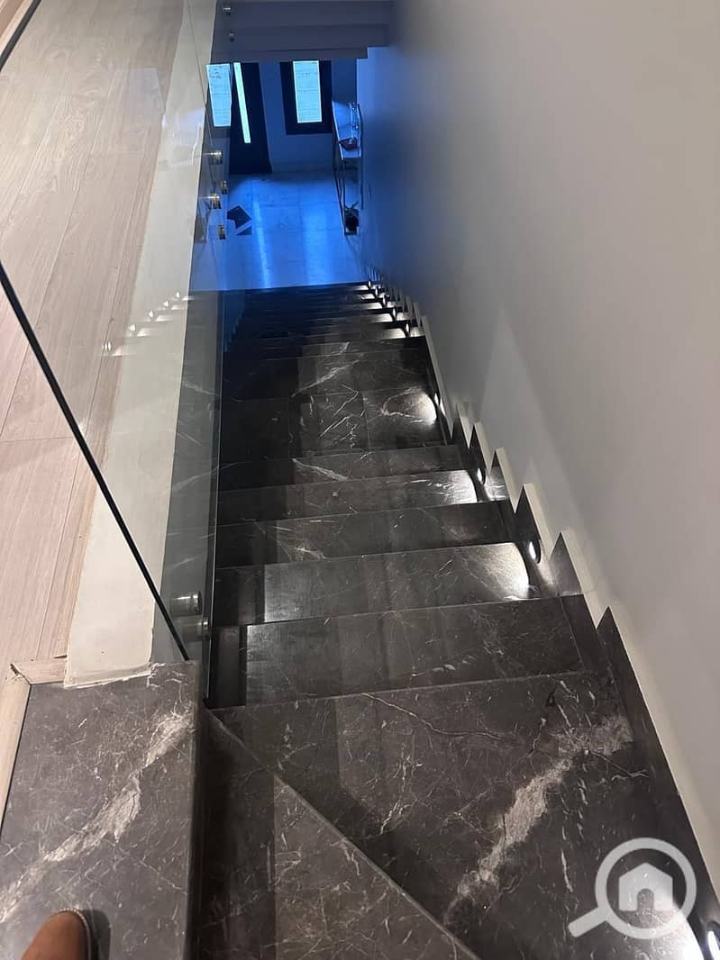 10 WhatsApp Image 2025-10-28 at 18.16. 09_2f4c9cf0. jpg