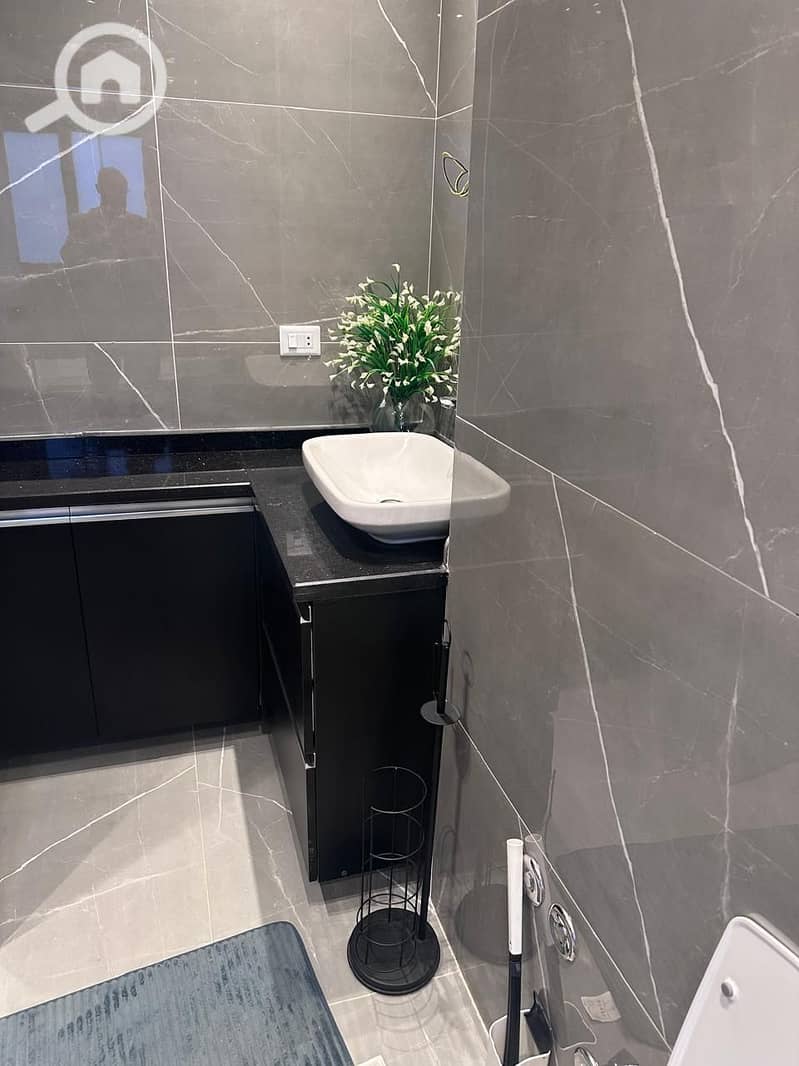 23 WhatsApp Image 2025-10-28 at 18.16. 10_340f686a. jpg