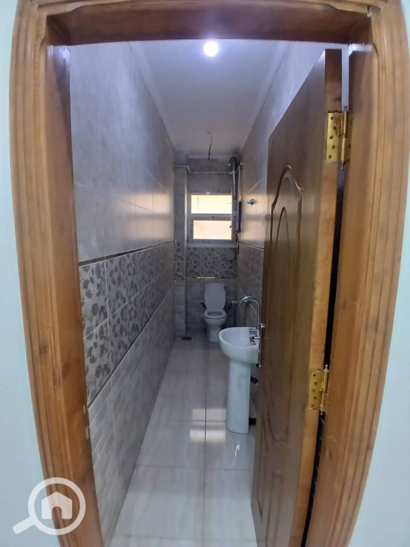 6 WhatsApp Image 2025-10-29 at 12.16. 32 PM. jpeg