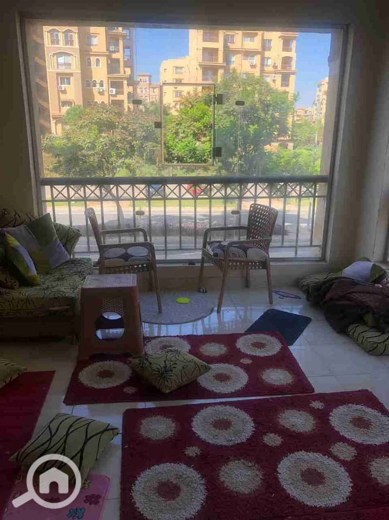 1000896845. jpg 1000896845. jpg