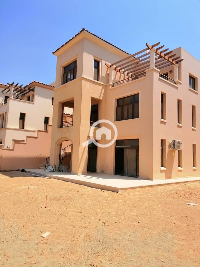 2 WhatsApp Image 2025-10-29 at 12.48. 05_d7de1520. jpg