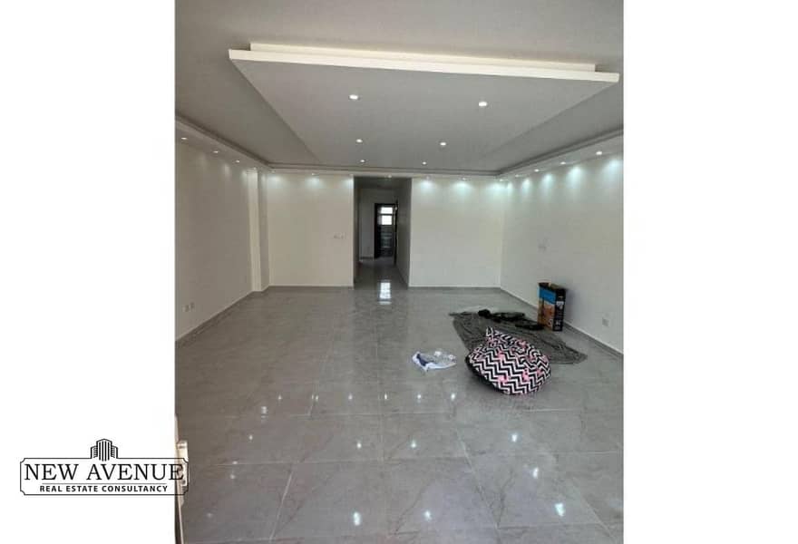 3 3c477bf2-8fe9-4ed6-a689-0af5829f4299. jpg