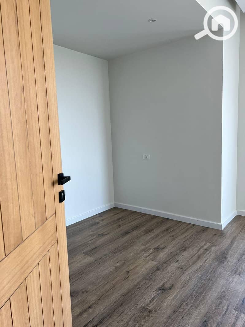 4 WhatsApp Image 2025-10-29 at 12.47. 59 PM (1). jpeg