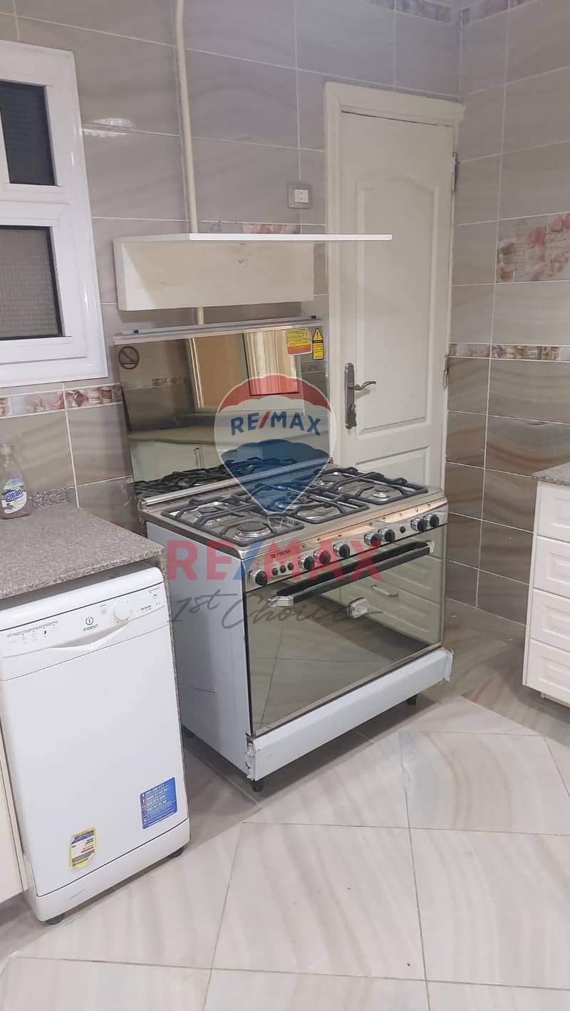 8 3fb54c0f-f6e3-4ab5-9bba-d82caf50bc6a. jpg