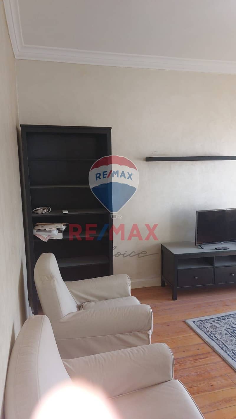 22 6542e8c9-1eaf-44c6-8917-e64abad7bd7e. jpg