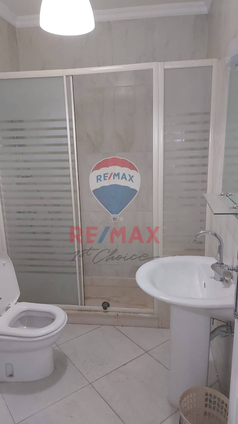 33 755db092-0e3f-4c79-928c-014cf5ae87fa. jpg