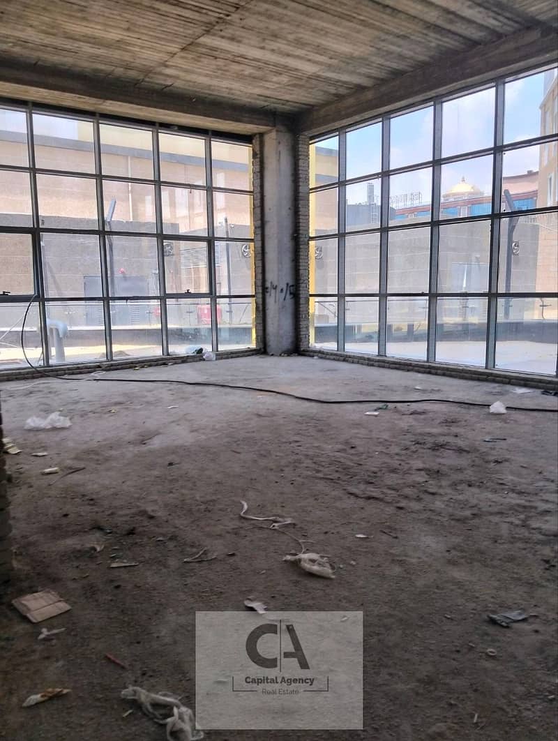 5 photo_5816683967594743837_y. jpg