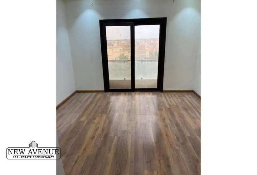 6 cf24854a-9a86-4e43-8e35-5342fdd04a40. jpg