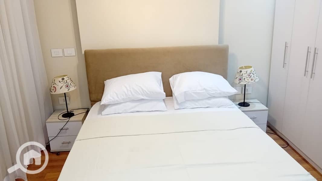 6 c2f3c18d-b4fc-4f4d-9b30-4b5060480ded. jpeg