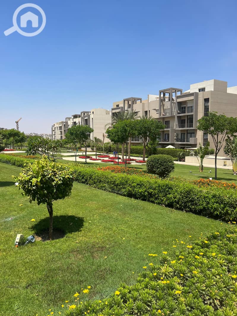 12 ecfe1f77-f11b-413a-9a81-9ca8a97d1bca. jpg