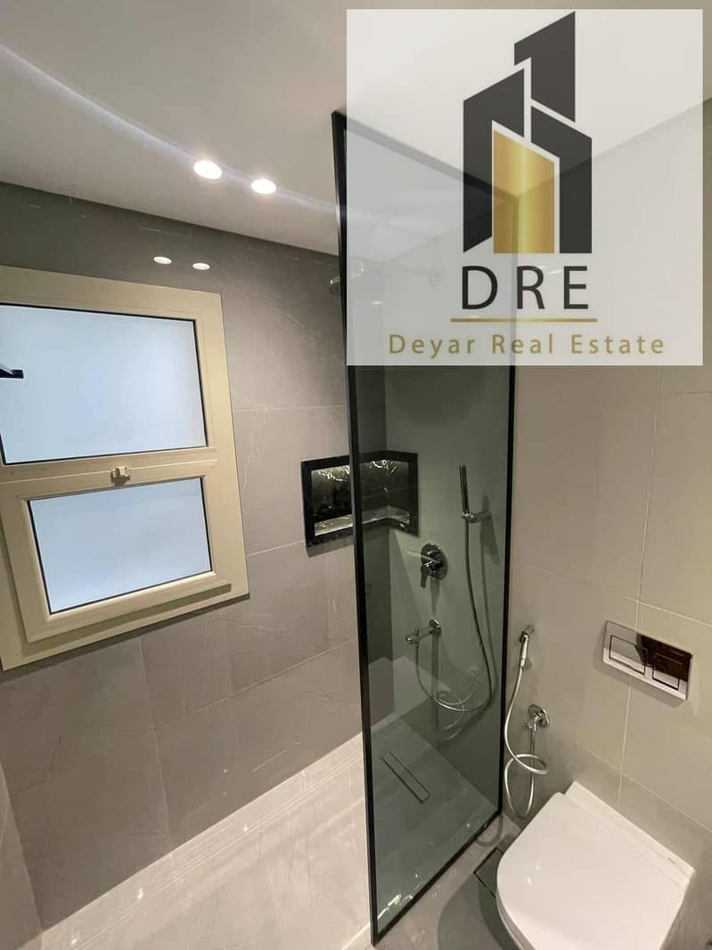 24 f13e00a9-f559-4367-9b27-57abcb852338. jpg