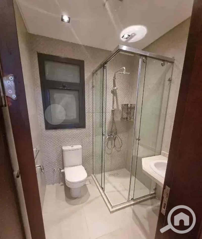 4 8608eb00-163f-427d-80ce-79457da3c484. jpg