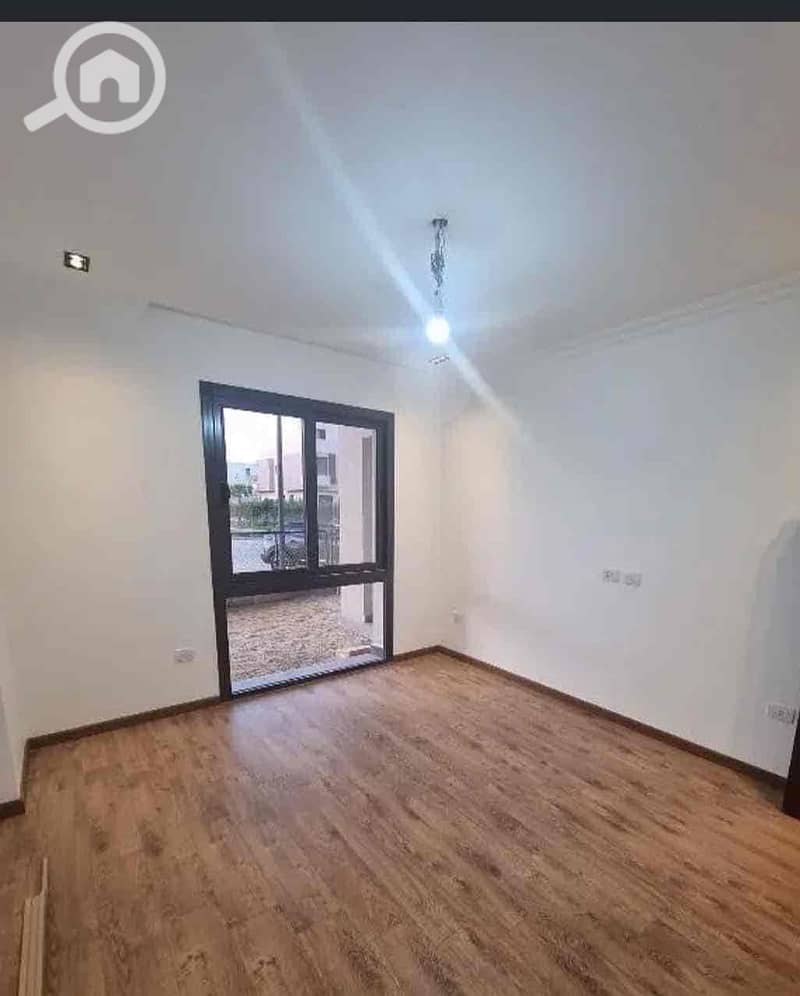 7 e619fb62-a2a5-47be-b10f-1421e7326f6a. jpg