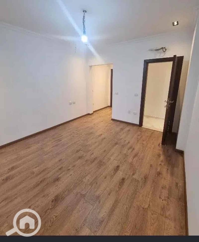 8 2e032d52-321d-44ea-b53c-455f3f811d11. jpg